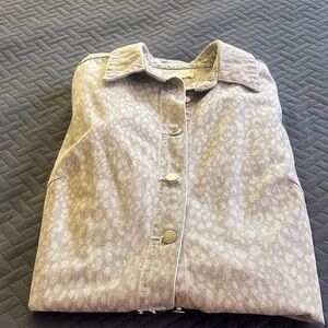 Universal Thread Short Sleeve Leopard-Print Button-Up - Taupe & Cream